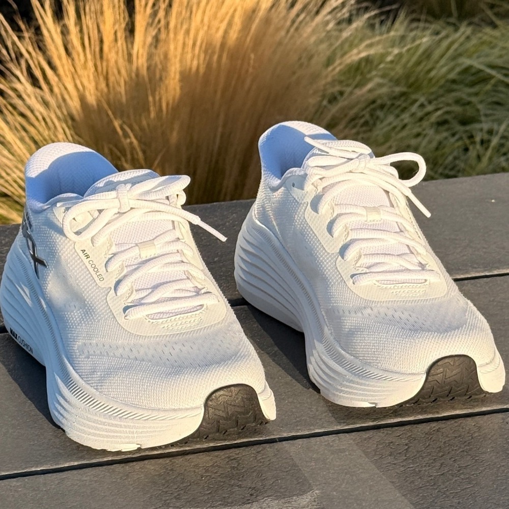 Skechers Slip-ins SKX Max Cushioning Elite 2.0 White 9 Arch Suppprt Orthopedic
